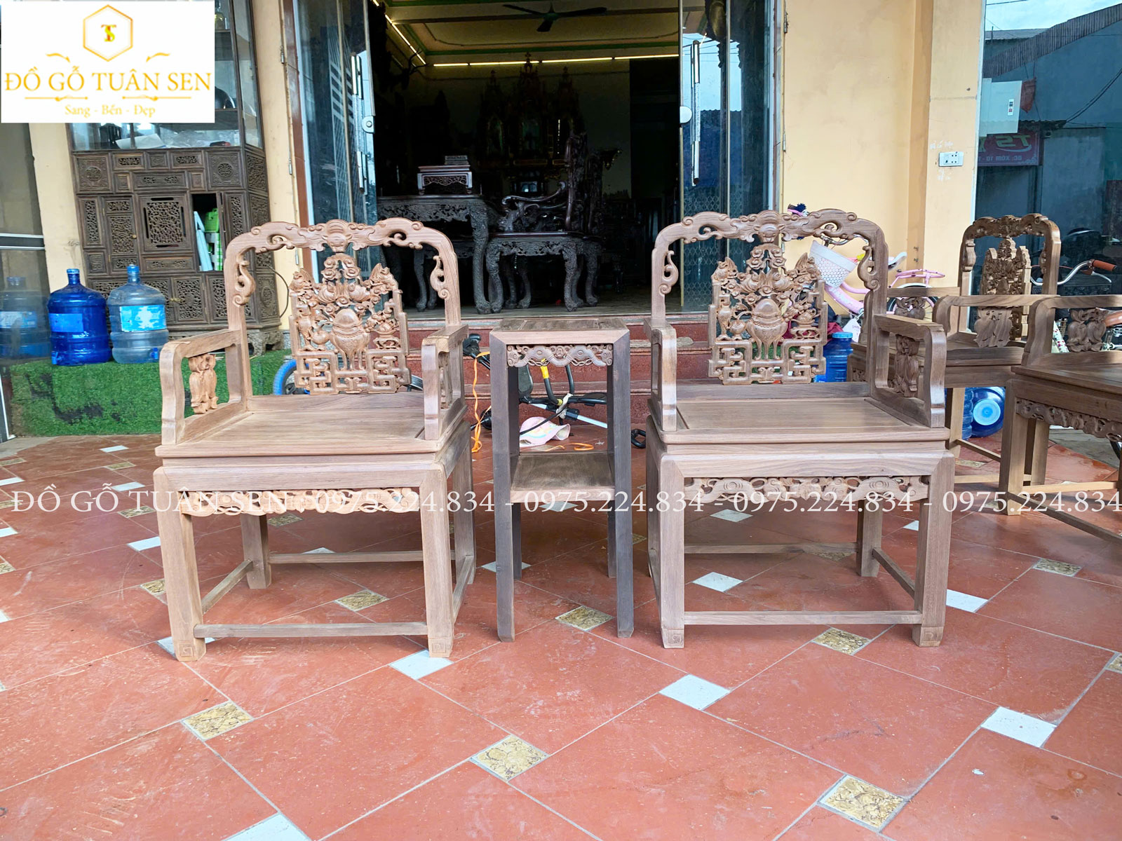 giới thiệu bộ vách gỗ gụ
